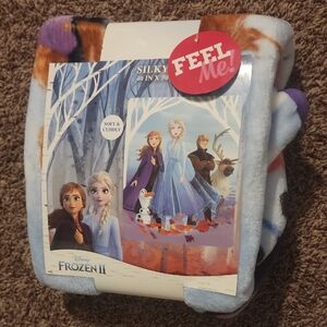 Disney Frozen II Soft Blanket with Blue and Purple Accents